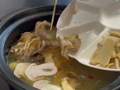 -野菌皇海景野生菌火锅(滨海大道店)