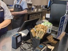 -瑞幸咖啡(小龙湾地铁站临街店)