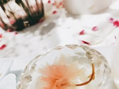一口吃掉的樱花冰粉-燕庭·纯燕窝·甜品下午茶(南京西路店)