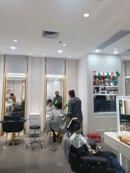 -Kraemer Paris  苏豪路易士·嘉玛发廊
