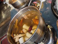 -丽江庭院·云南野生菌·海鲜火锅(鼓楼四合院店)