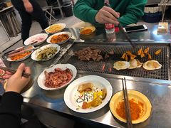 -马路牙子烧烤音乐酒馆(望京店)