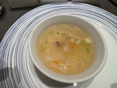 -左庭右院鲜牛肉火锅黑金店(陆家嘴中心店)
