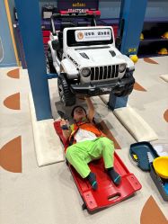 -奈尔宝家庭中心·亲子餐厅(鄞州万达店)