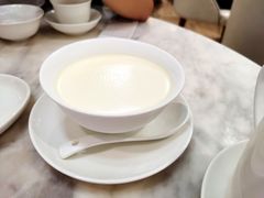 -香港百合居(LCM置汇旭辉广场店)