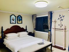 -上海怡沁园度假酒店