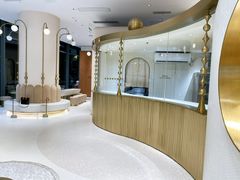-Yearn Tours妍图(昆山万象汇店)