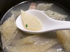 -隆江大酒店(雯婕商务楼店)