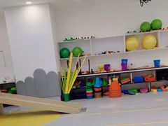 -金色雨林感统学能培训中心(武广校区)