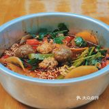 一盘装尽老成都。平价量多、川味地道~