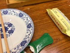 -方国老头包子·39年威海本地老字号•小船海鲜疙瘩汤