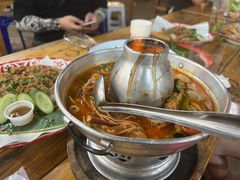 -席娜卡琳火车铁道夜市