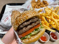 -The Habit Burger Grill 哈比特汉堡(爱琴海店)