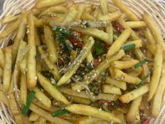 -江城燕子大排档(江汉路步行街店)