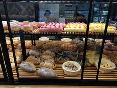 -焙丽拾光(麦凯乐直营店)