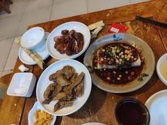 -老鼎万春卤菜(五代传承创始老店)