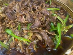-一品红烧鸭特色川菜(三岔湖店)