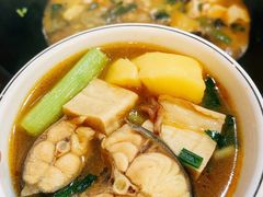 -老刘生态大鱼坊铁锅炖鱼(赛马场店)
