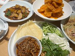 -关东小磨东北菜(上海长风大悦城店)
