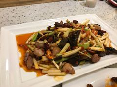 -兔行天下-鸿鹤鲜锅兔(中海国际店)