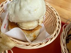 山野菜包子-方中山胡辣汤(成都首店)