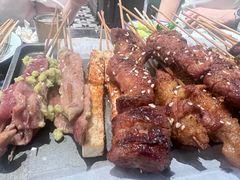 千叶豆腐-何妹湿辣牛肉·粤式烧烤砂煲(桂雅路店)