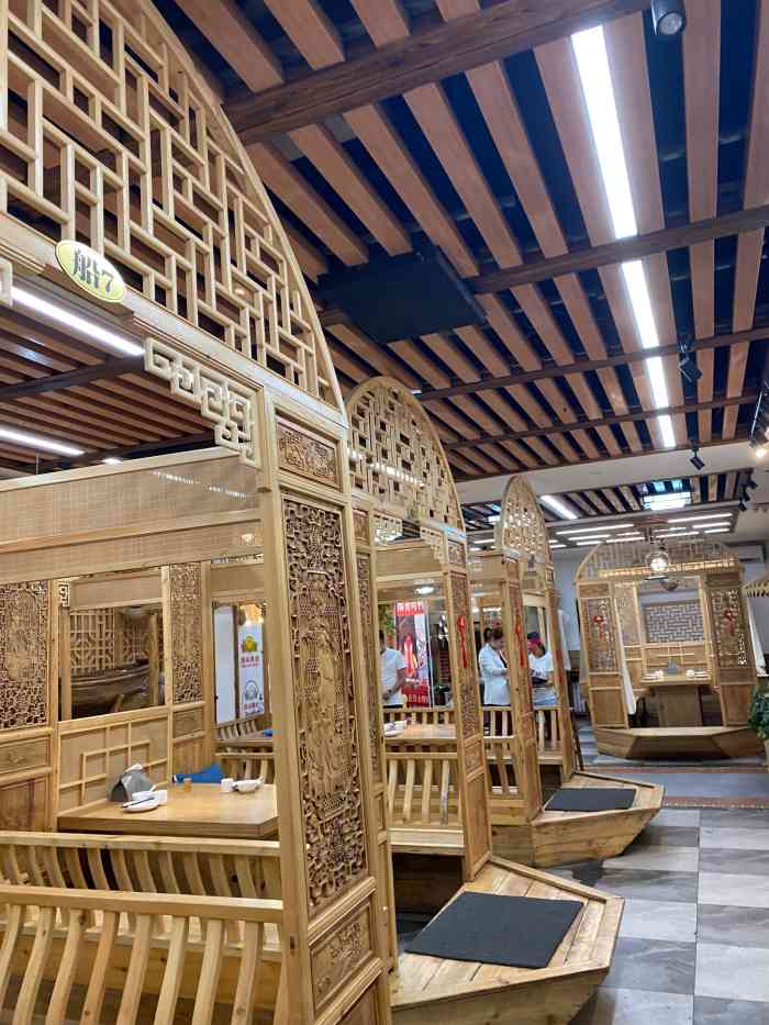 万绣园鱼鲜馆(健德门店)-"这家店不是随马路边上,在一个院子里.但是.