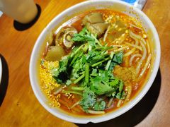 成都猪脚米线-付小姐在成都(中山公园店)