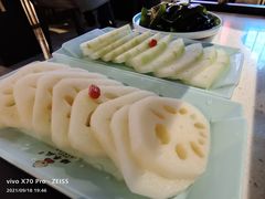-矮冬瓜红茶火锅