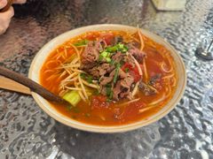 -粉八·云南米线·建水烧烤(常熟路店)