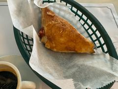 番石榴芝士酥-Versailles Restaurant Cuban Cuisine