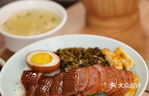 Braised Goose with Sausage Rice