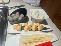 -海底捞火锅鲜切牛肉主题店(长寿路店)