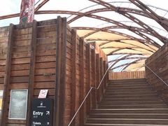 -怀托摩萤火虫洞