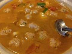 -帅巴人舅母子腊蹄民俗村