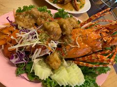 -J Daeng Seafood