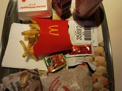 -麦当劳(欢乐谷店)