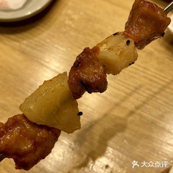 三兄弟灰太狼烧烤(红梅店)