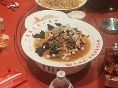 -鱼满舱·鲜活海鲜·正宗鲁菜