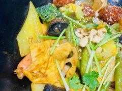 -醉人椒麻辣香锅(王府井喜悦店)