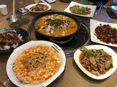 -盛宏鑫·四川鲜鱼馆(一元路店)