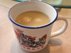 -年辉渔村·非遗传承餐厅(新丰江店)