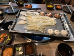 -香猪坊韩国烤肉专属门店(魏公村店)