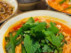 -叁窝雀·云南小锅米线(万象汇店)