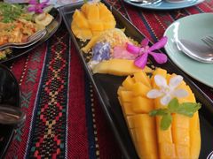 芒果糯米饭-Tikky Cafe