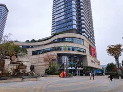 -圆融星座购物中心