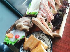 -湊湊火锅·茶憩(上海合生汇店)