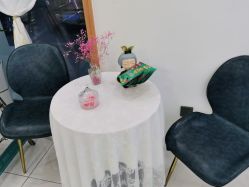 -靓芙泉祛痘.科技美肤连锁