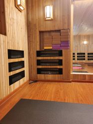 -威思丽高温瑜伽会馆