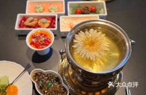 Clear Spring Nine Treasures Lotus Soup